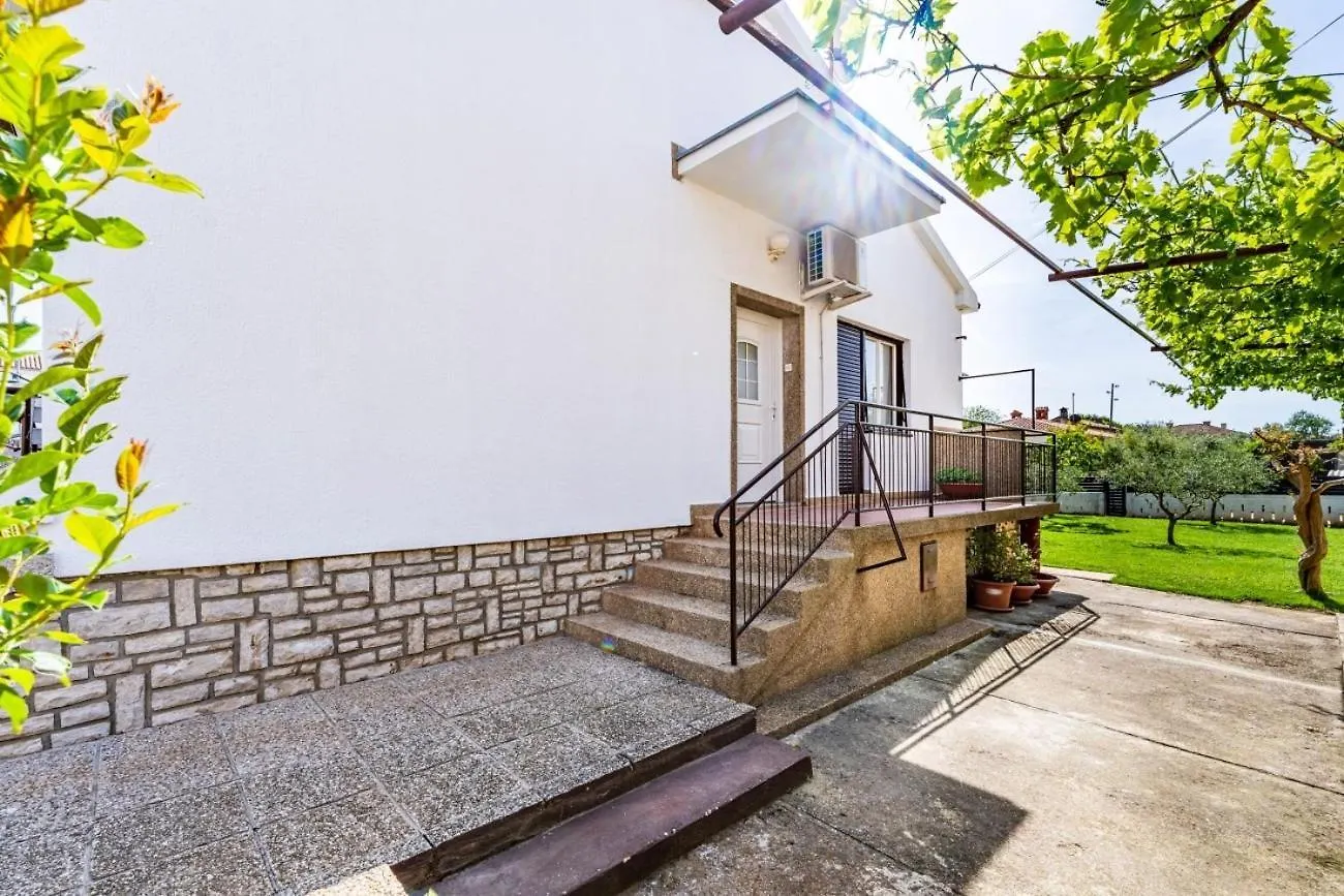 Holiday House Nada With The Pool Fazana Croatia
