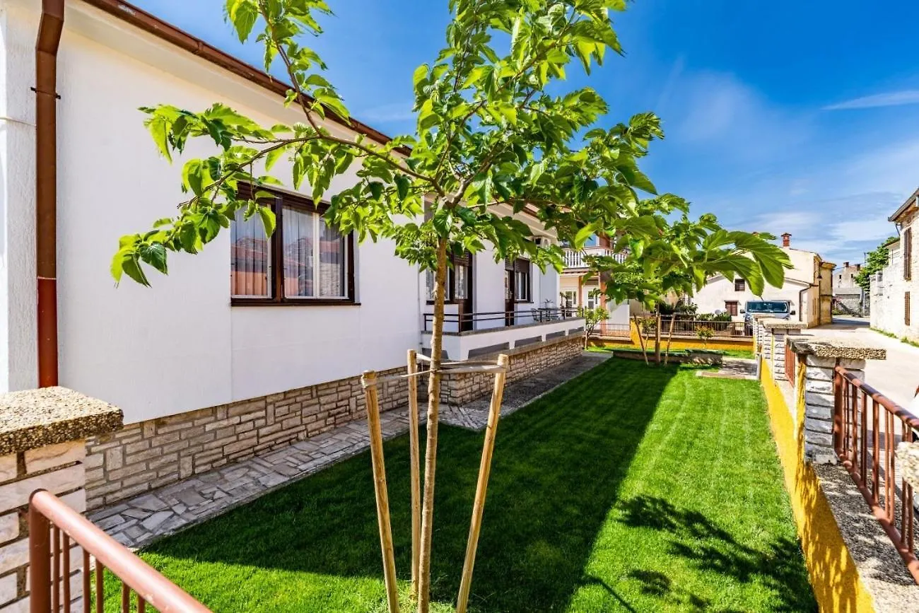 Holiday House Nada With The Pool Fazana Holiday home